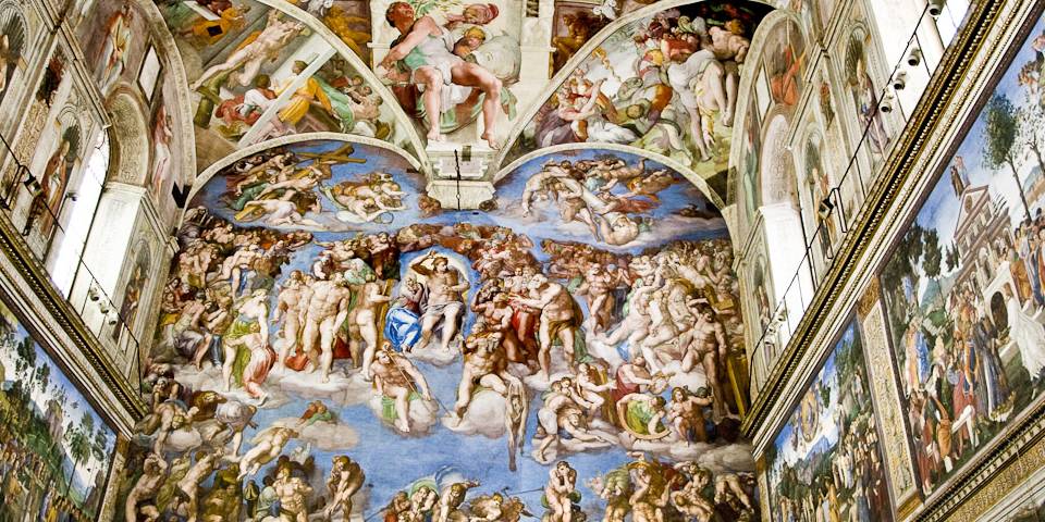 Interior de la Capilla Sixtina en la Ciudad del Vaticano