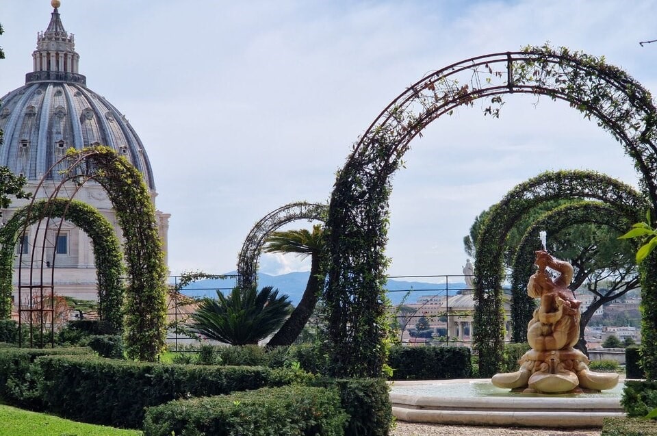 vistas durante la visita a los jardines del Vaticano